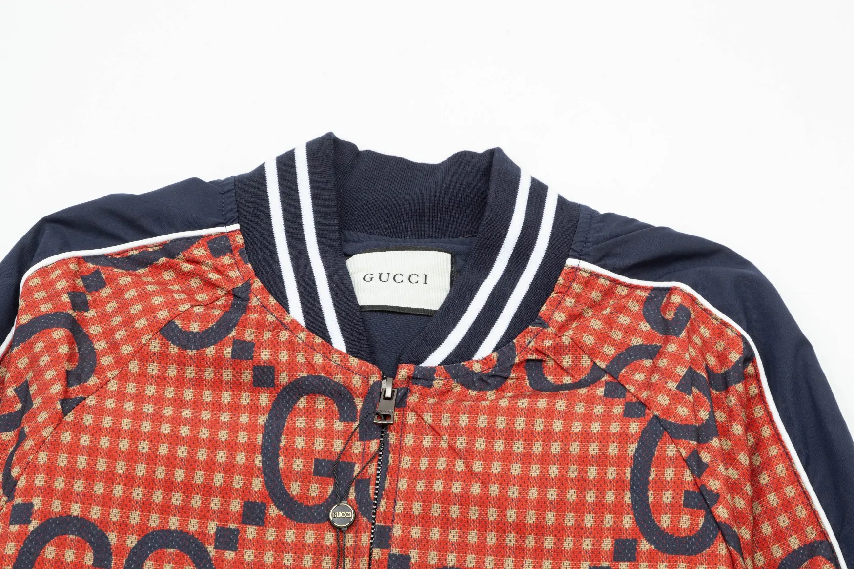 【GUCCI】グッチ ジャケット着  ご好評に付き再入荷！240921