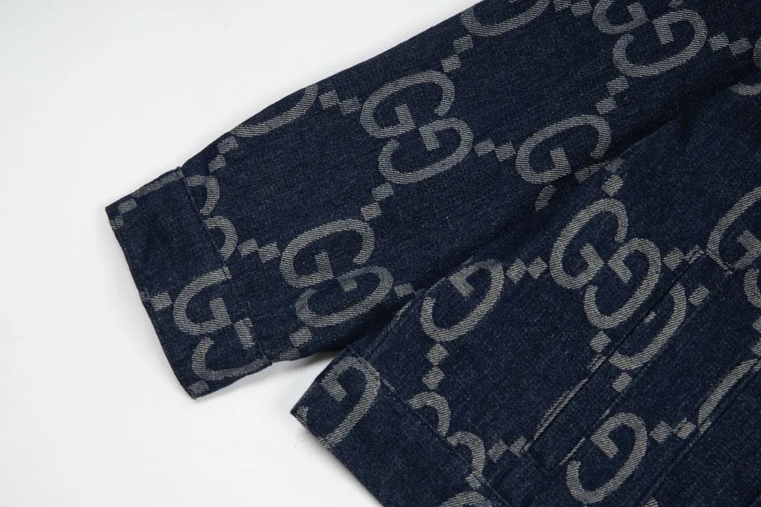 【GUCCI 公式旗艦店】グッチ  ジャケット着 好評に付き再入荷 240828