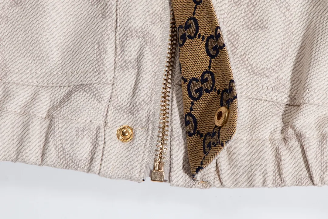 【GUCCI  公式旗艦店】グッチ   ジャケット着 好評に付き再入荷 240826