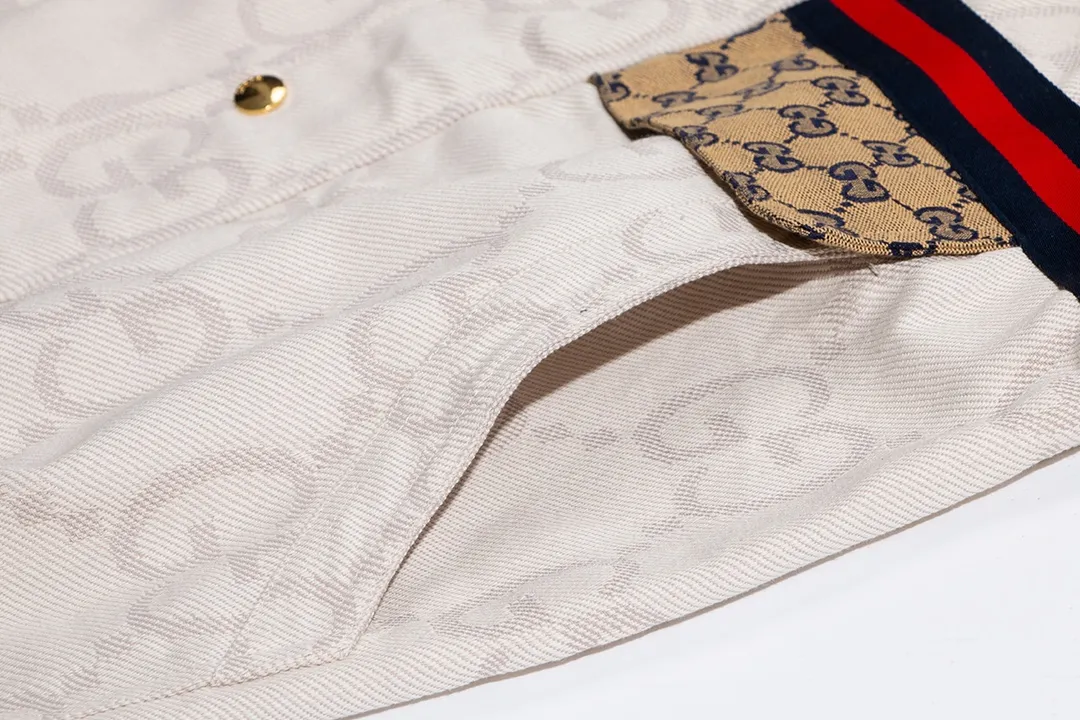 【GUCCI  公式旗艦店】グッチ   ジャケット着 好評に付き再入荷 240826