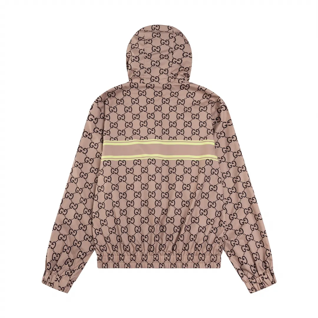 【GUCCI  公式旗艦店】グッチ   ジャケット着 好評に付き再入荷 240826