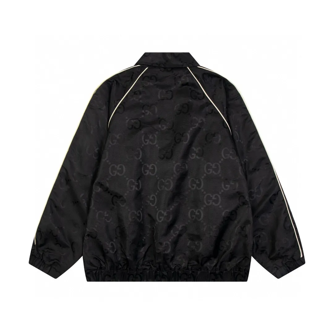 【GUCCI  公式旗艦店】グッチ  ジャケット着 好評に付き再入荷 240826