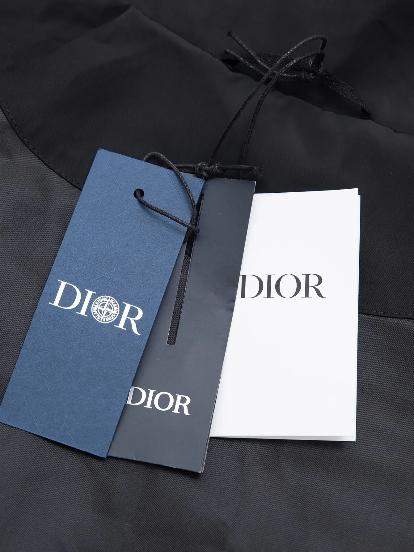 【DIOR  公式旗艦店】ディオール   ジャケット着 好評に付き再入荷！250106