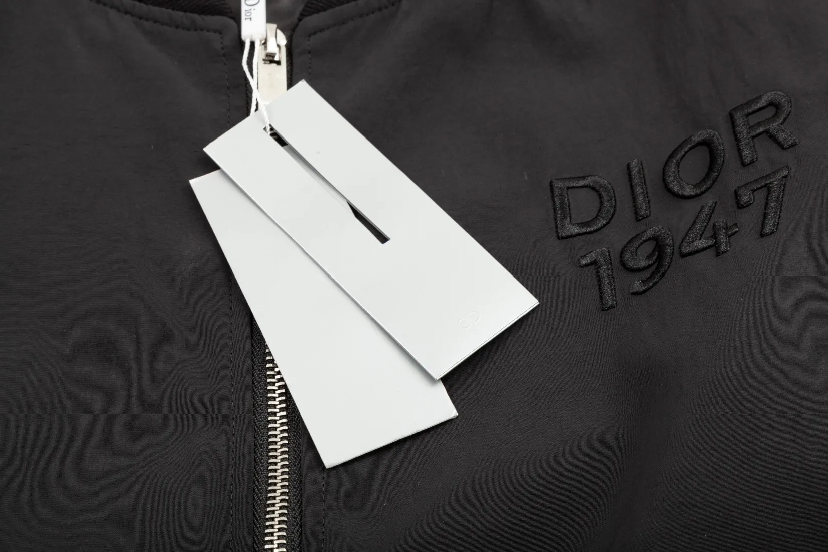 【DIOR  公式旗艦店】ディオール   ジャケット着 好評に付き再入荷！ 250106