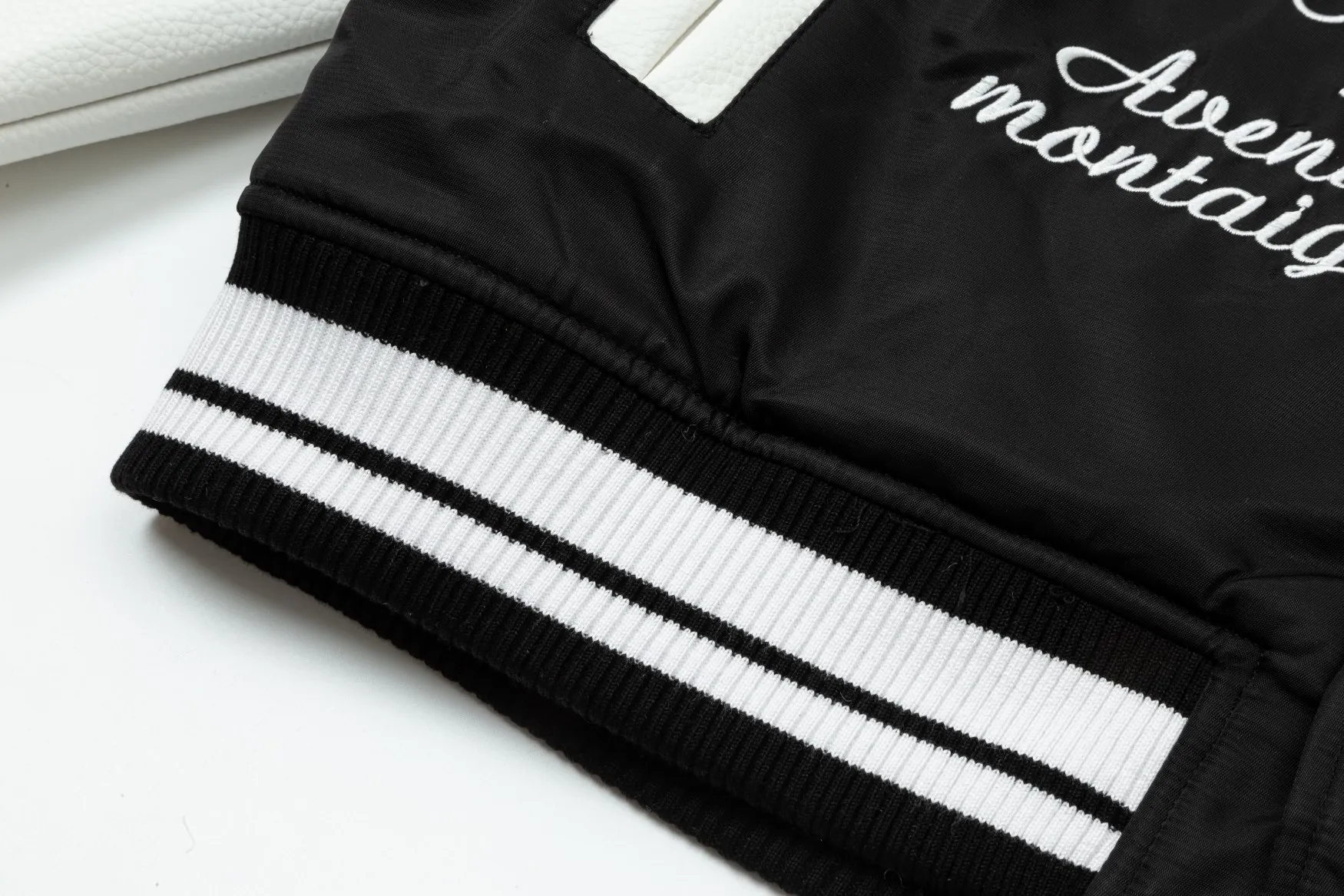 【DIOR  公式旗艦店】ディオール  ジャケット着 ご好評に付き再入荷！241212