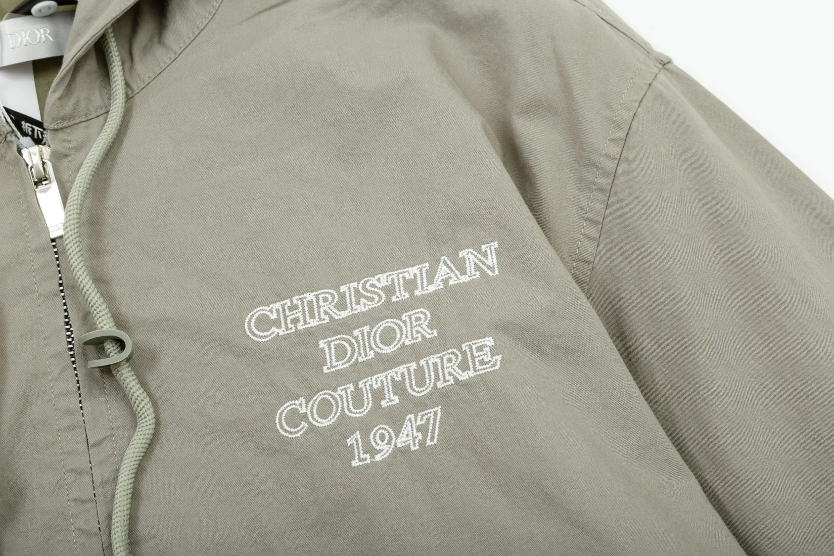 【DIOR  公式旗艦店】ディオール  ジャケット着 好評に付き再入荷！241212