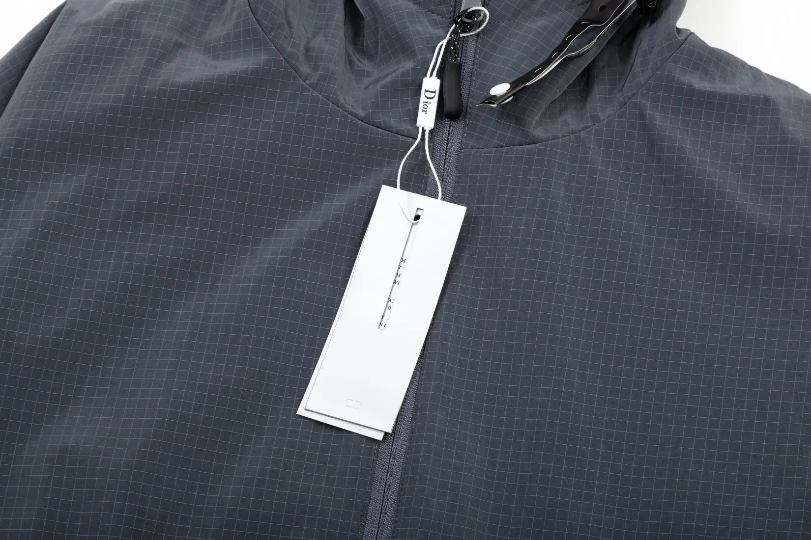 【DIOR  公式旗艦店】ディオール  ジャケット着 好評に付き再入荷！241212