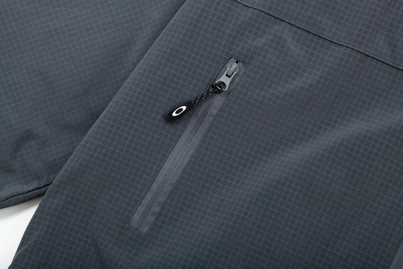 【DIOR  公式旗艦店】ディオール  ジャケット着 好評に付き再入荷！241212