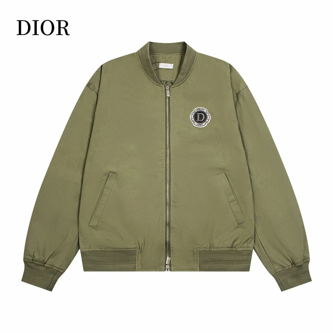 【DIOR  公式旗艦店】ディオール  ジャケット着 ご好評に付き再入荷！241021