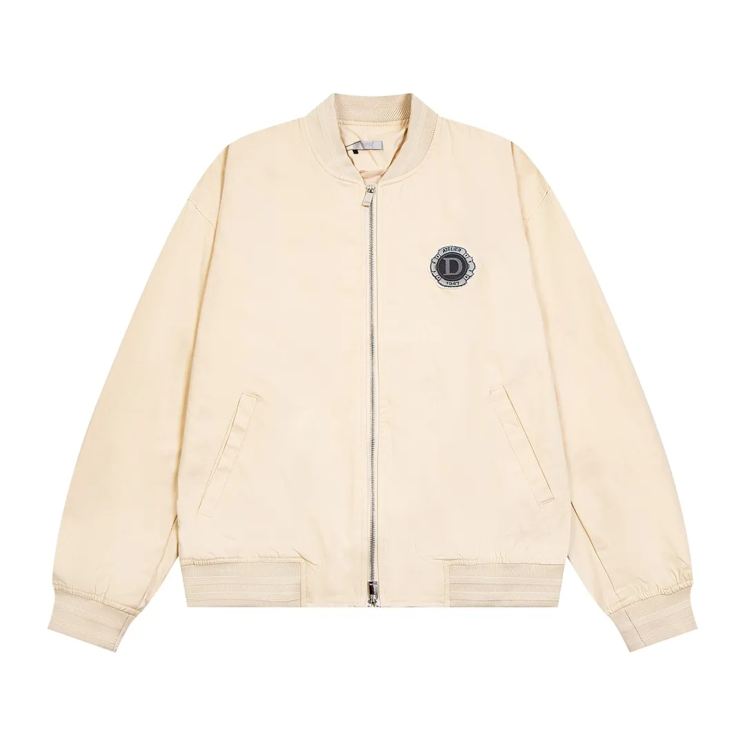 【DIOR  公式旗艦店】ディオール  ジャケット着 ご好評に付き再入荷！241021