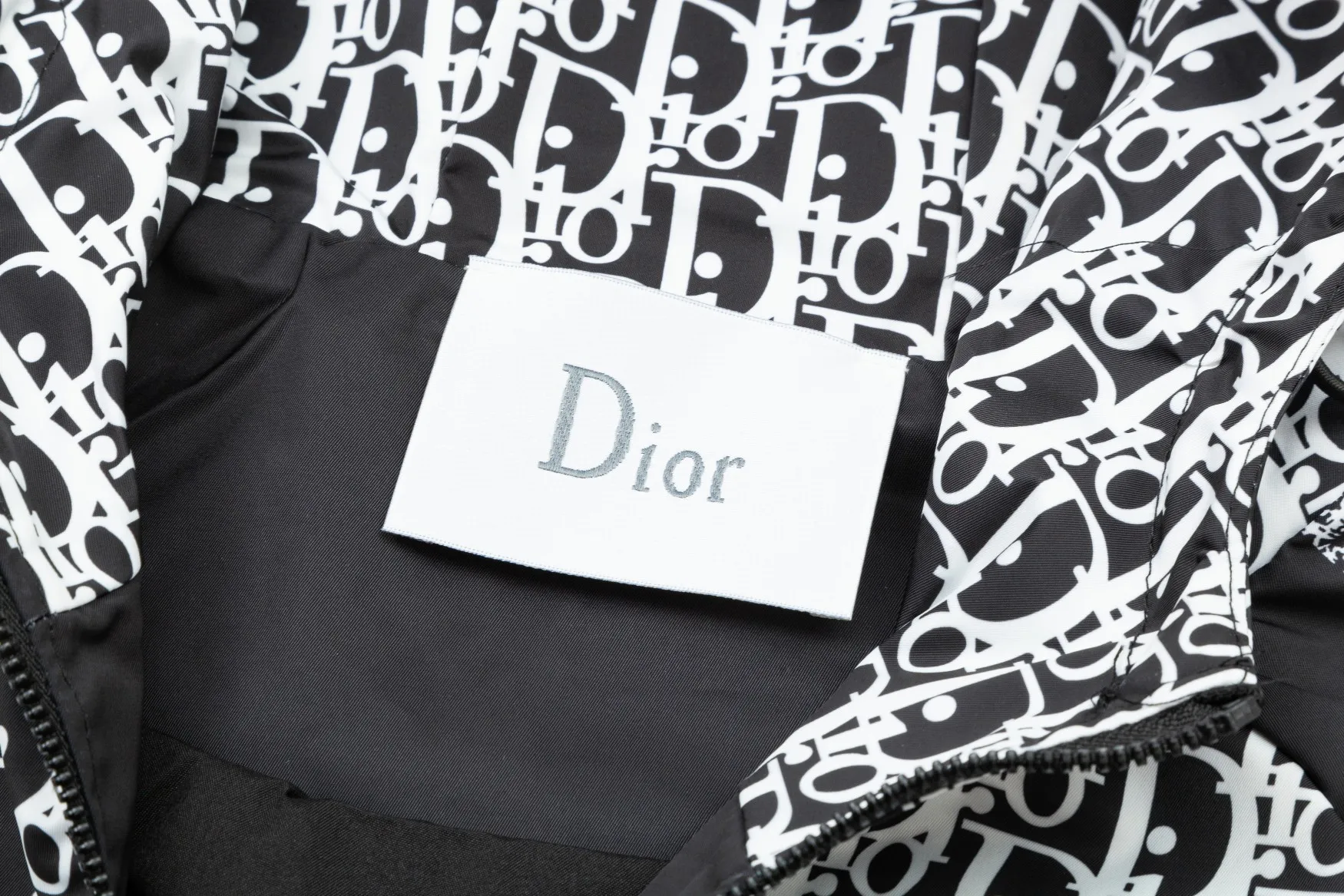 【DIOR】ディオール  ジャケット着ご好評に付き再入荷！240926