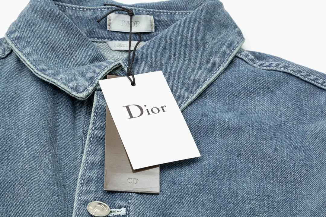 【DIOR  公式旗艦店】ディオール   ジャケット着 好評に付き再入荷！ 240923