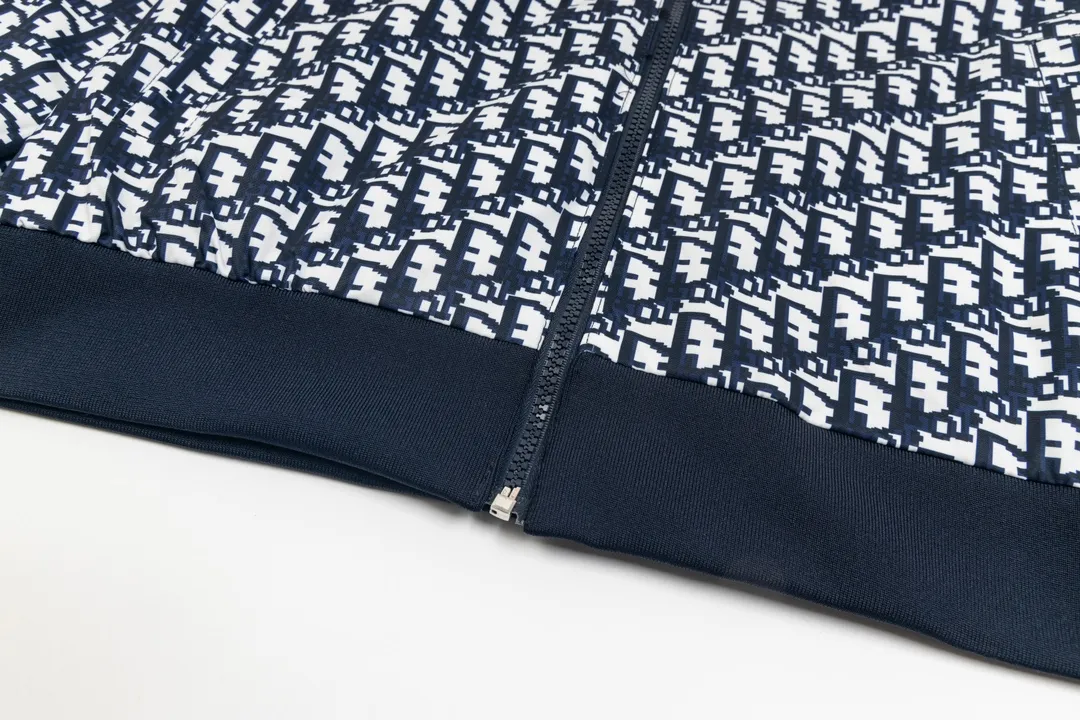【DIOR  公式旗艦店】ディオール   ジャケット着 好評に付き再入荷！ 240923