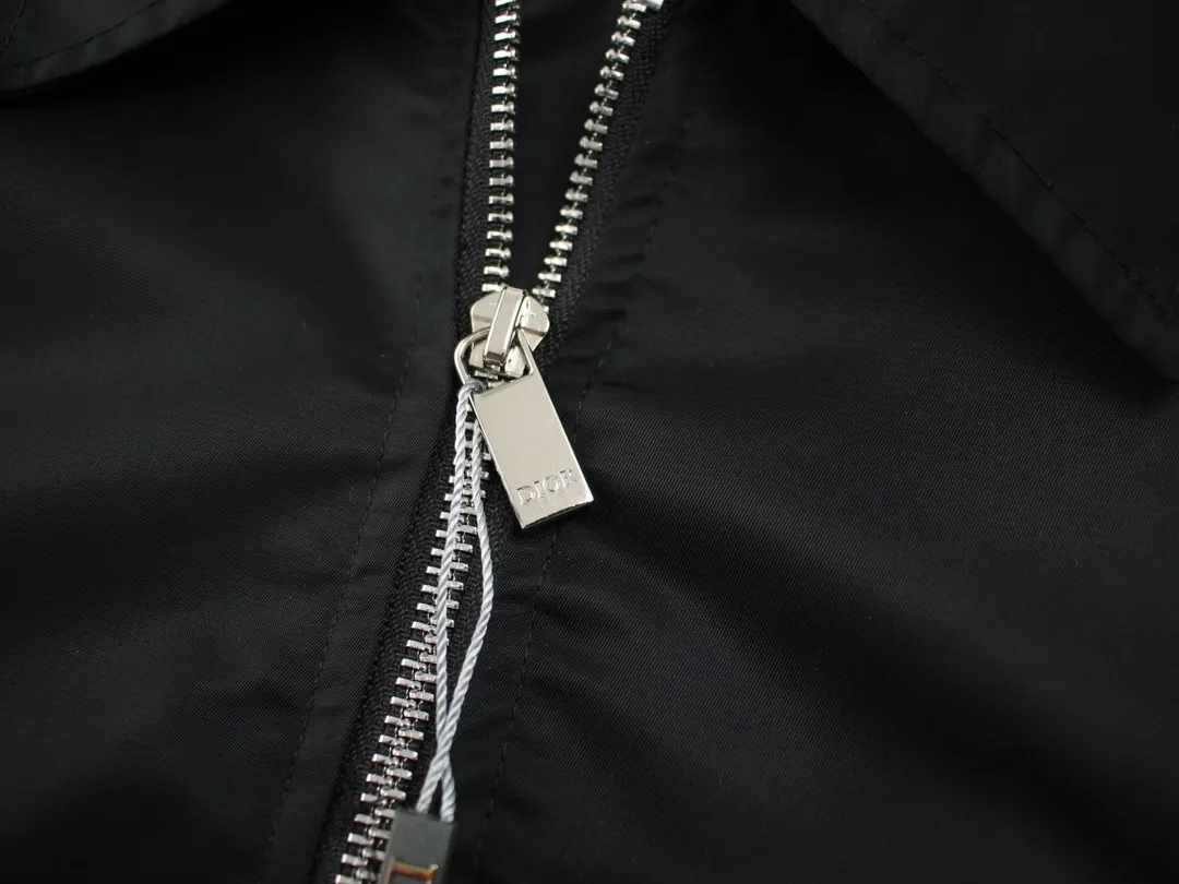 【DIOR  公式旗艦店】ディオール   ジャケット着 好評に付き再入荷！ 240923
