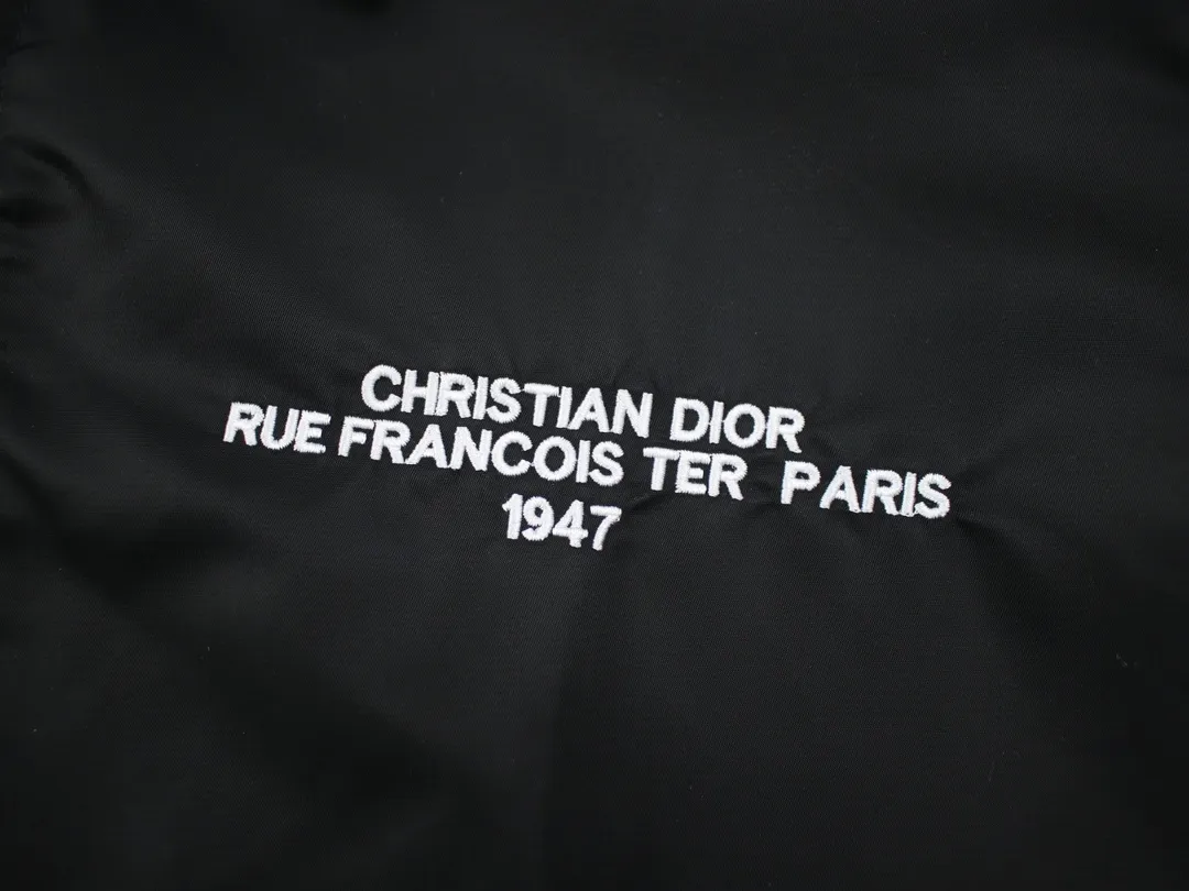 【DIOR  公式旗艦店】ディオール   ジャケット着 好評に付き再入荷！ 240923