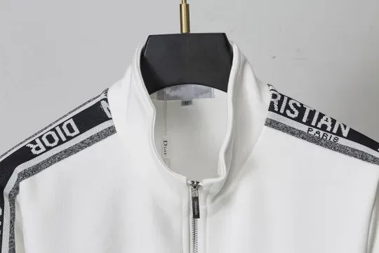 【DIOR 公式旗艦店】（ディオール）スーツ 男女兼用、ご好評に付き再入荷！240918
