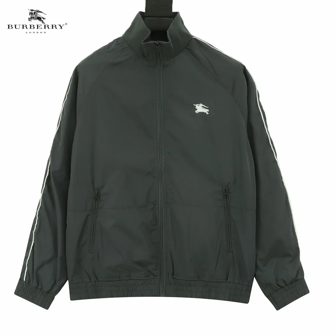 【BURBERRY  公式旗艦店】バーバリー   ジャケット着 好評に付き再入荷！241112