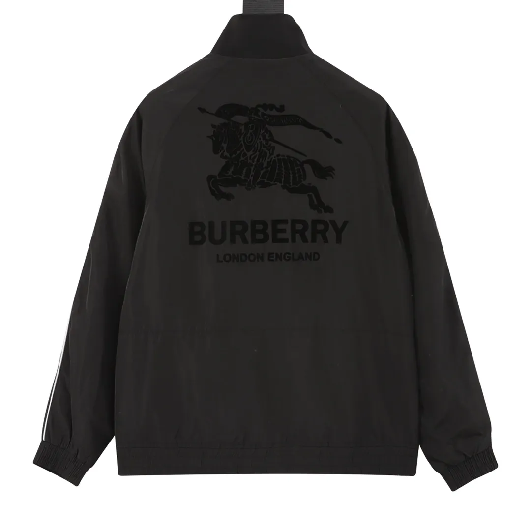 【BURBERRY  公式旗艦店】バーバリー   ジャケット着 好評に付き再入荷！241112