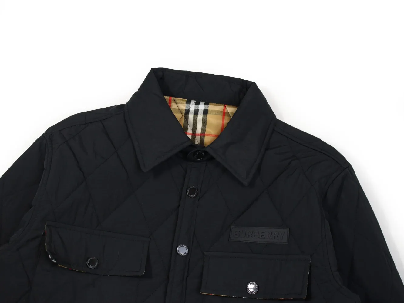 【BURBERRY  公式旗艦店】バーバリー  ジャケット着 ご好評に付き再入荷！241022