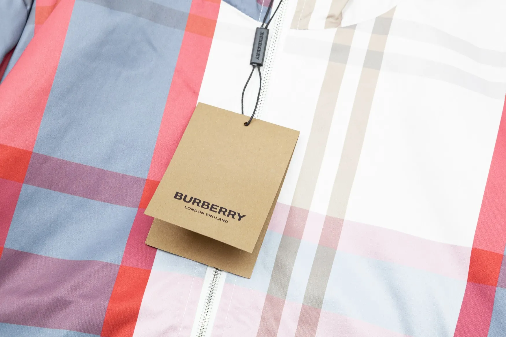 【BURBERRY】バーバリー  ジャケット着ご好評に付き再入荷！240926