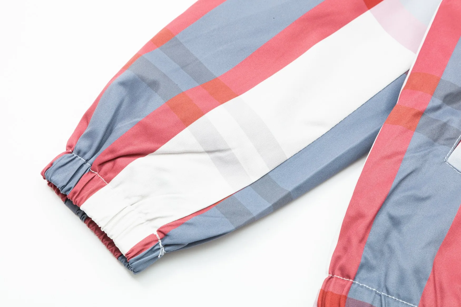 【BURBERRY】バーバリー  ジャケット着ご好評に付き再入荷！240926