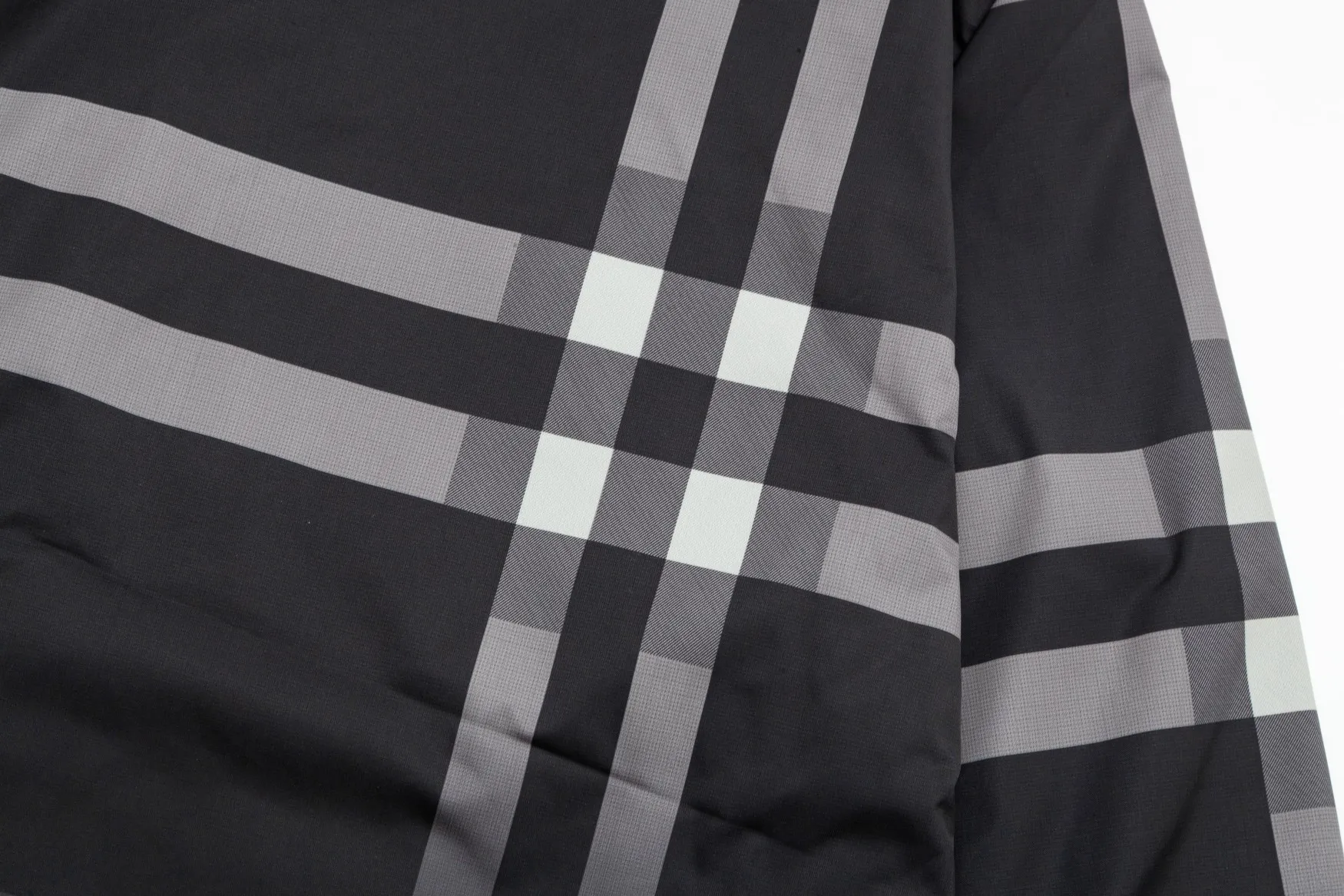 【BURBERRY】バーバリー  ジャケット着ご好評に付き再入荷！240926