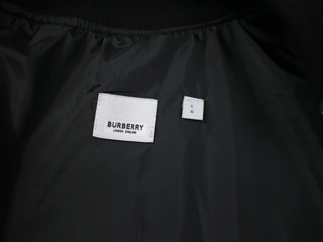 【BURBERRY 公式旗艦店】バーバリー  ジャケット着ご好評に付き再入荷！240923