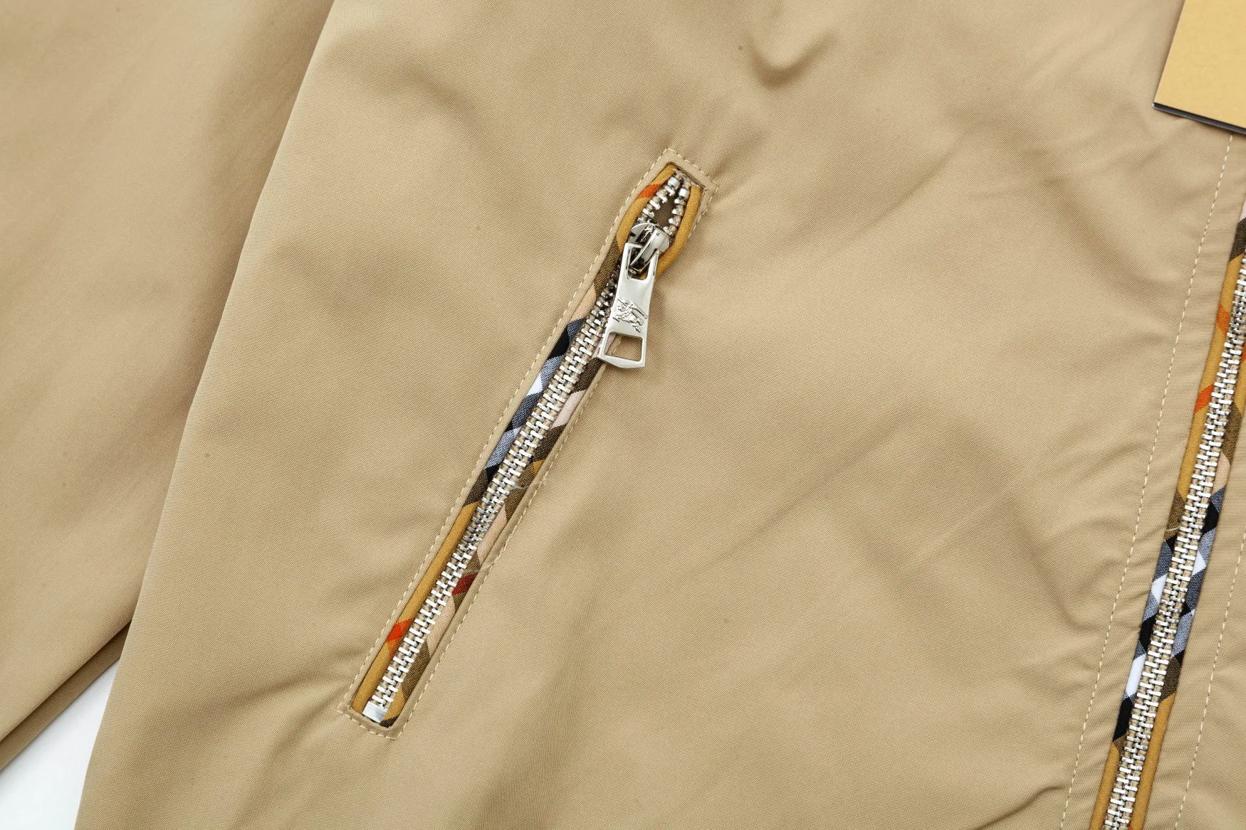 【BURBERRY】バーバリー   ジャケット着ご好評に付き再入荷！240920