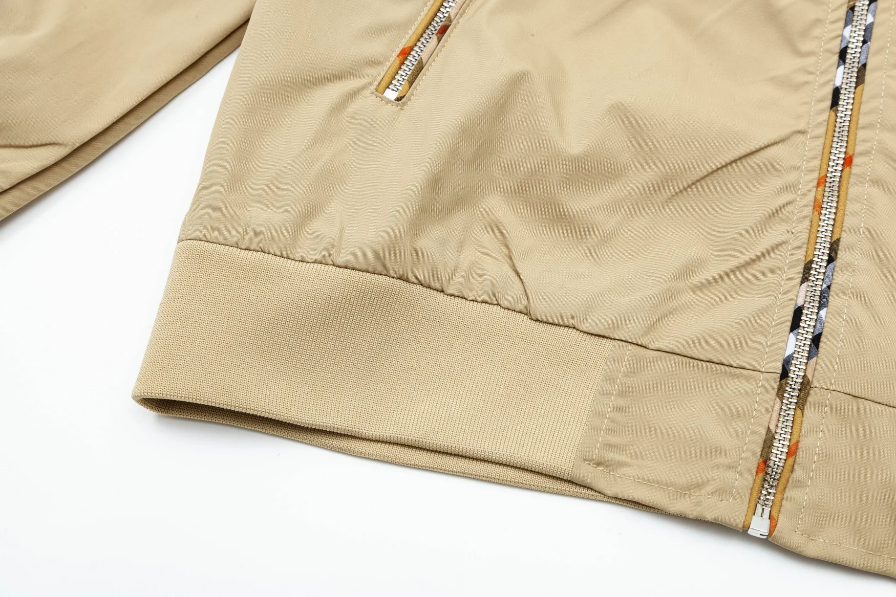 【BURBERRY】バーバリー   ジャケット着ご好評に付き再入荷！240920