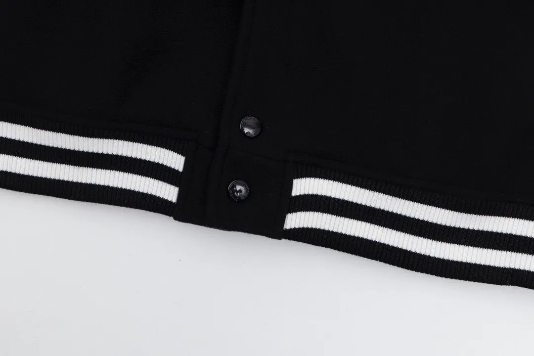 【BURBERRY  公式旗艦店】バーバリー  ジャケット着 好評に付き再入荷 240827