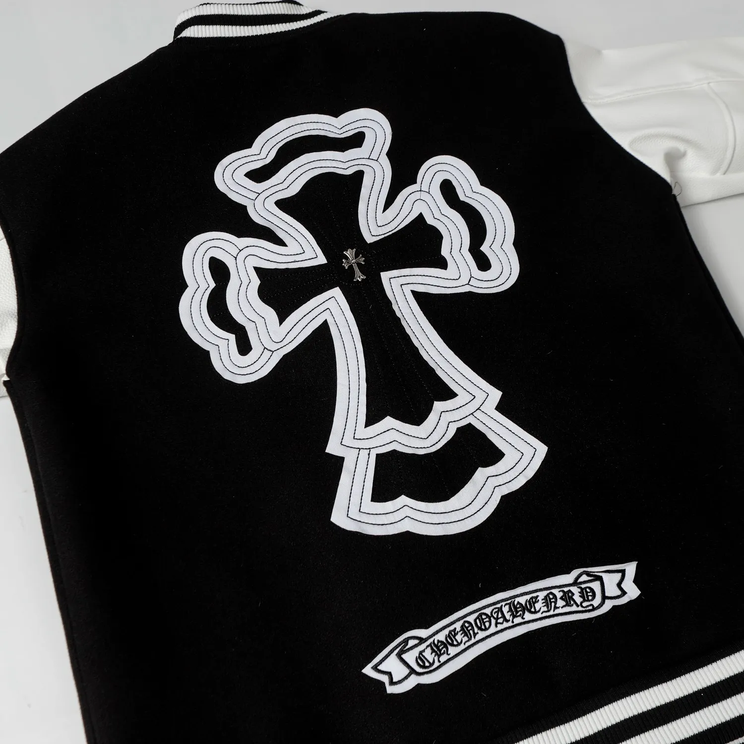 【CHROME HEARTS】クロムハーツ ジャケット着ご好評に付き再入荷！241212