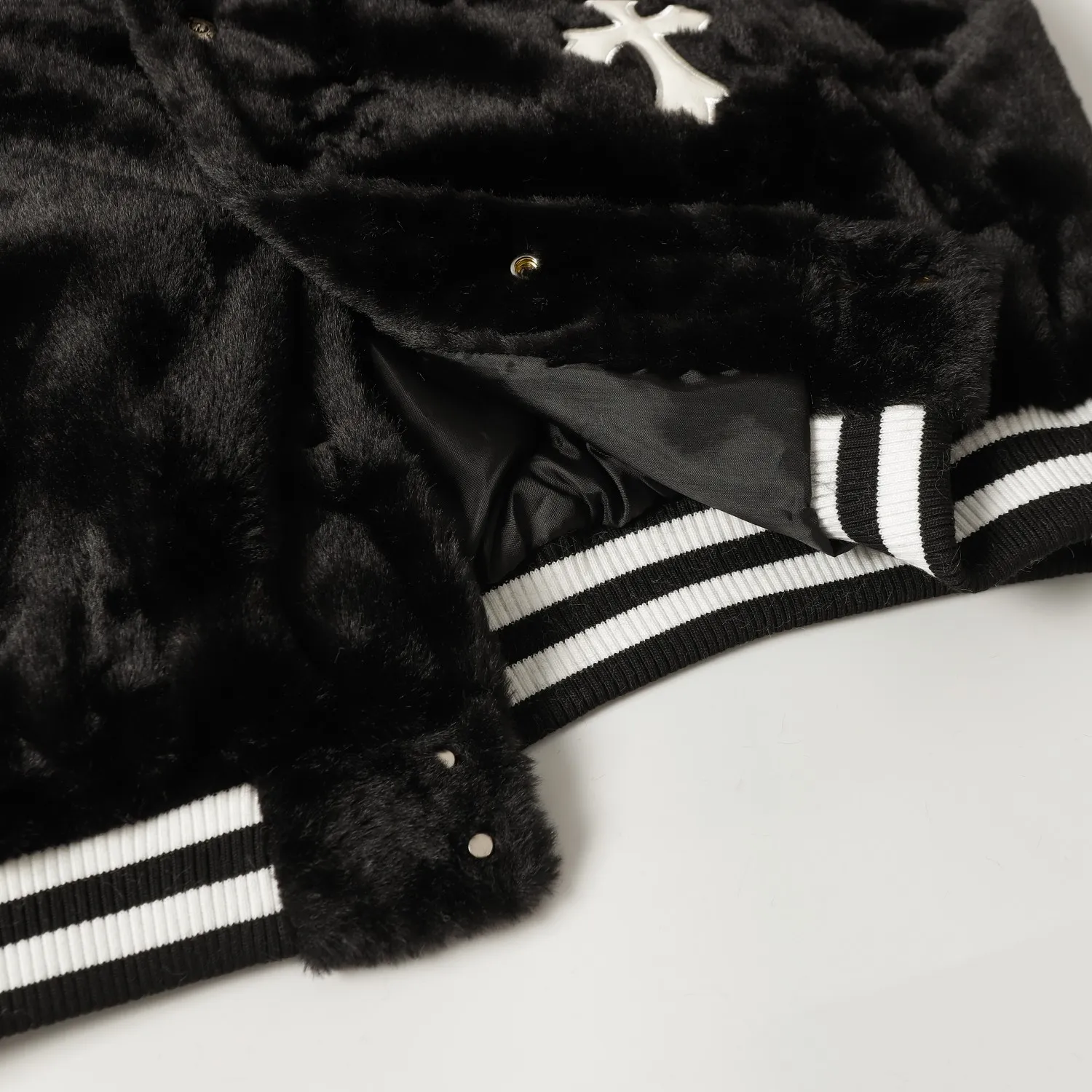 【CHROME HEARTS】クロムハーツ  ジャケット着ご好評に付き再入荷！241118