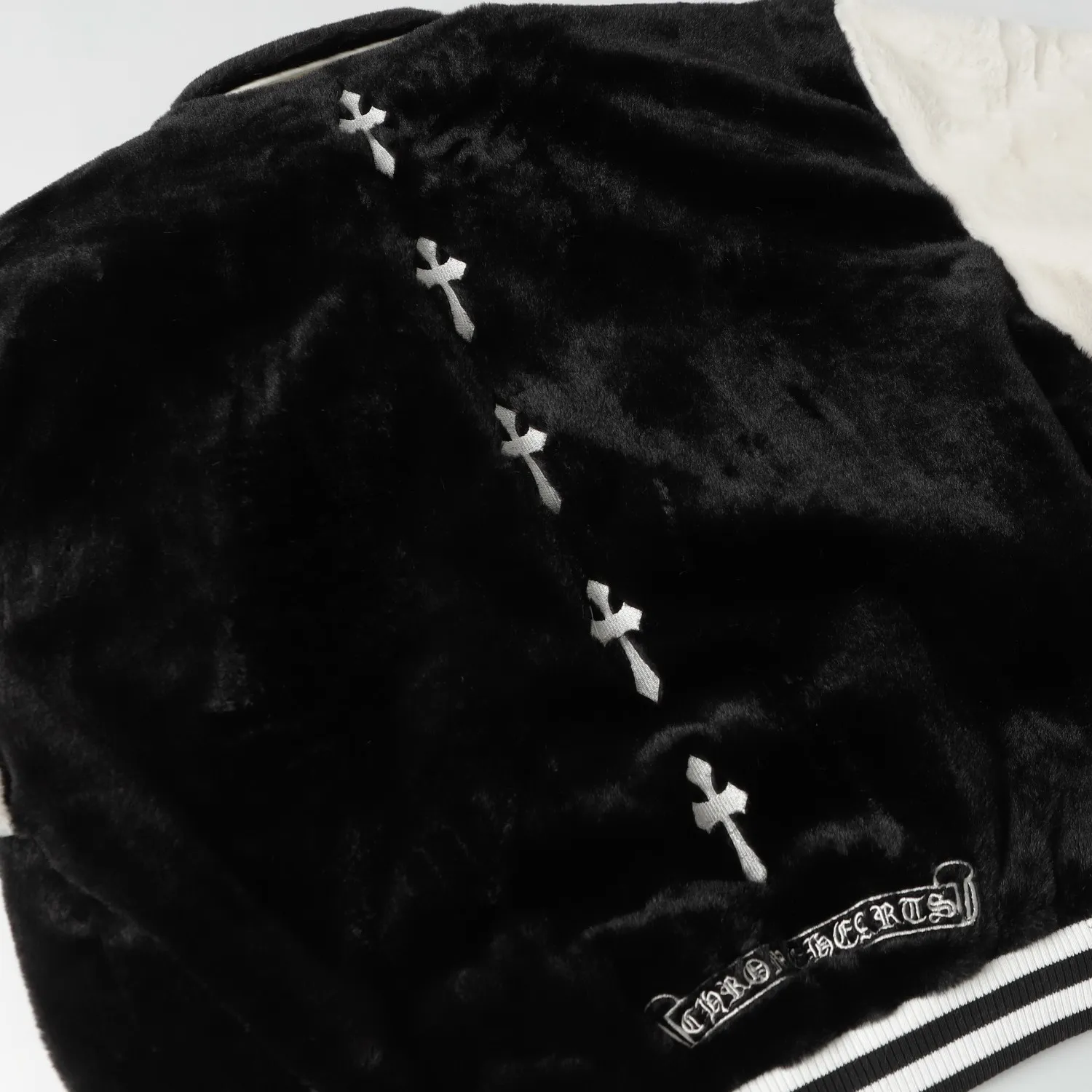 【CHROME HEARTS】クロムハーツ  ジャケット着ご好評に付き再入荷！241118