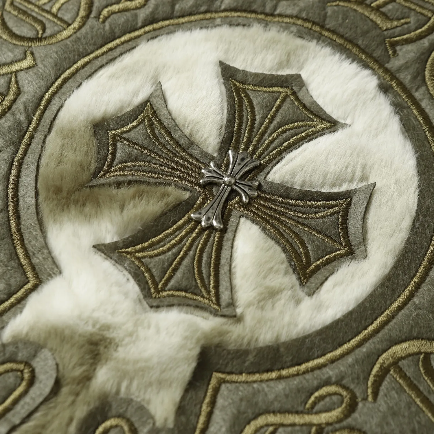 【CHROME HEARTS   公式旗艦店】クロムハーツ    ジャケット着ご好評に付き再入荷！241111