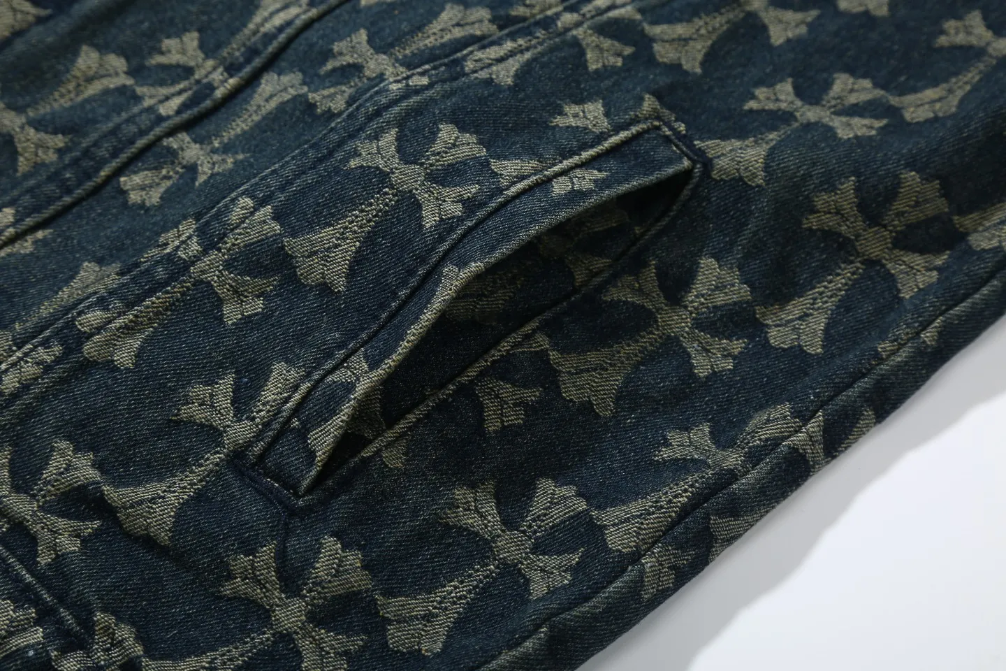 【CHROME HEARTS】クロムハーツ  ジャケット着ご好評に付き再入荷！240928