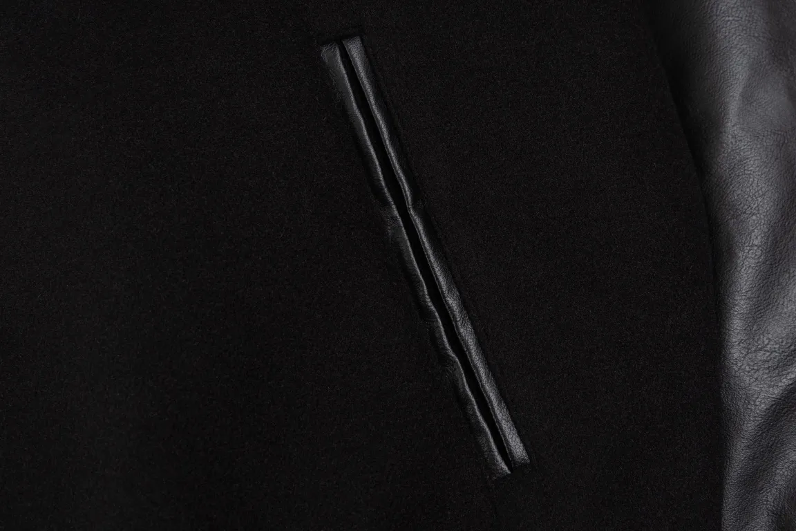 【GIVENCHY 公式旗艦店】ジバンシー 野球着  ジャケット着 ご好評に付き再入荷！241213
