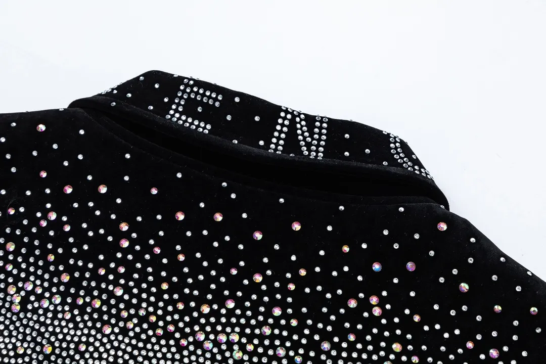 【GIVENCHY  公式旗艦店】ジバンシー   ジャケット着 好評に付き再入荷！241028