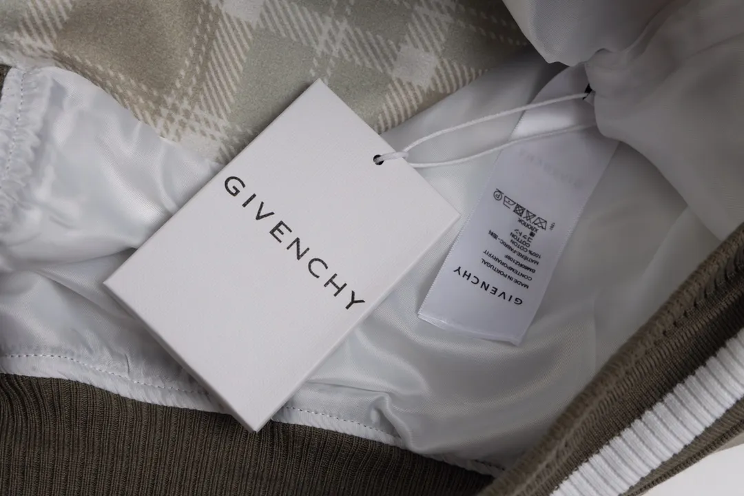 【GIVENCHY 公式旗艦店】ジバンシー 野球着  ジャケット着 ご好評に付き再入荷！241023