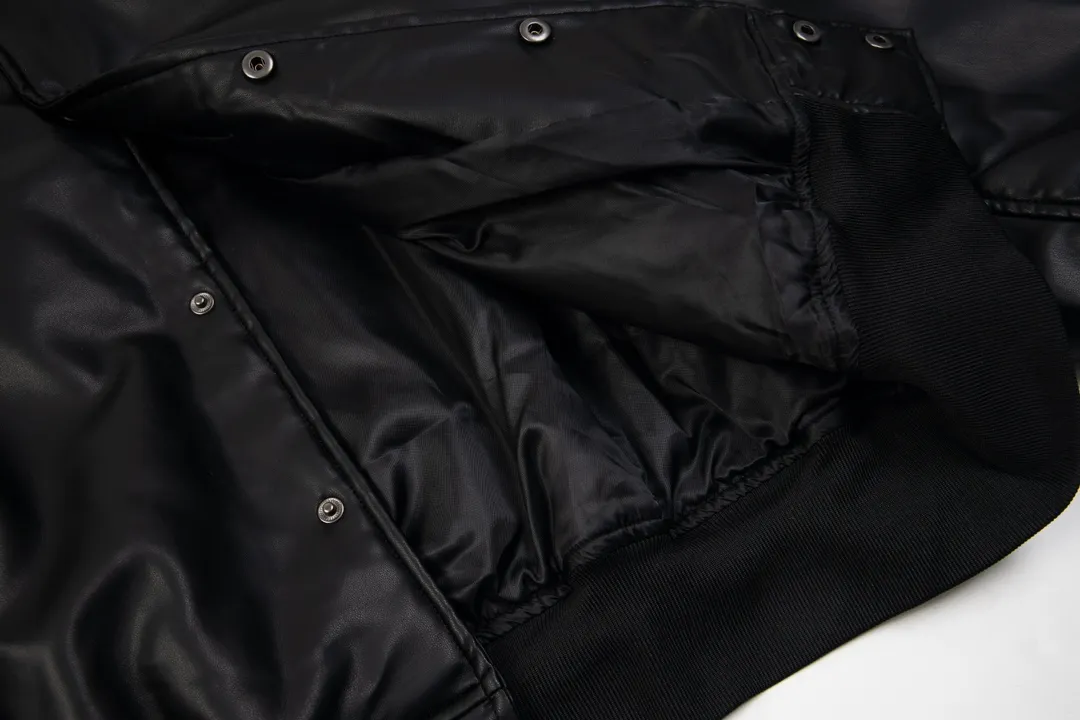 【BALENCIAGA  公式旗艦店】バレンシアガ    ジャケット着 好評に付き再入荷！250107