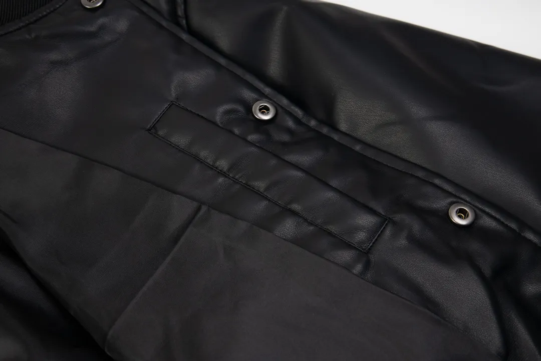 【BALENCIAGA  公式旗艦店】バレンシアガ    ジャケット着 好評に付き再入荷！250107