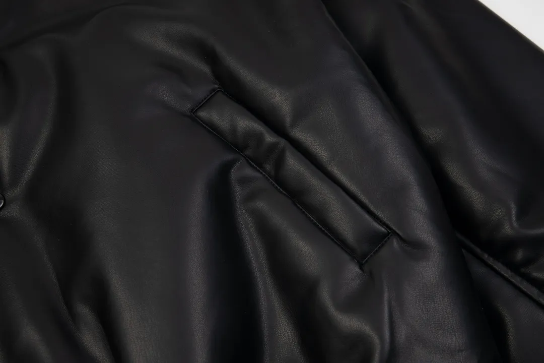 【BALENCIAGA  公式旗艦店】バレンシアガ    ジャケット着 好評に付き再入荷！250107