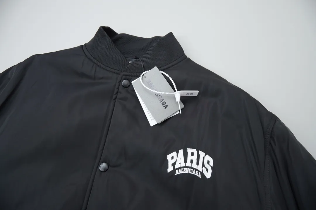 【BALENCIAGA  公式旗艦店】バレンシアガ    ジャケット着 好評に付き再入荷！241119