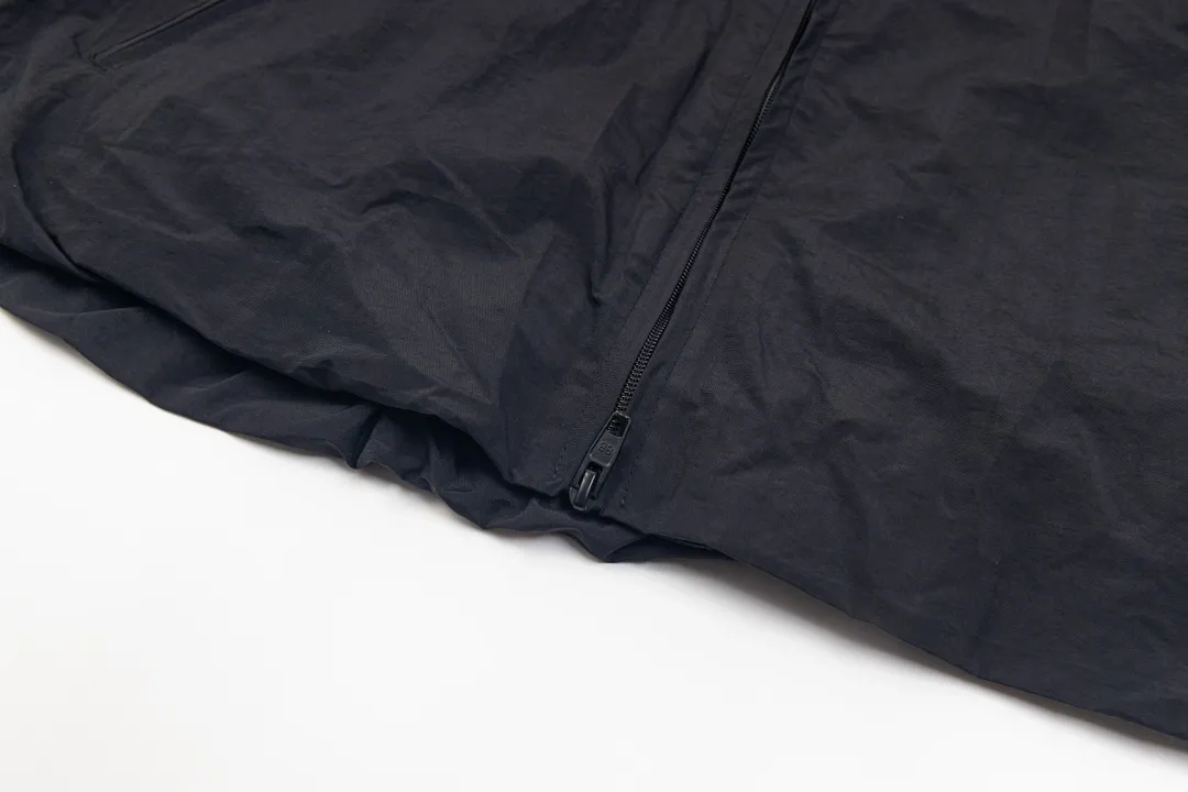 【BALENCIAGA  公式旗艦店】バレンシアガ    ジャケット着 好評に付き再入荷！241119