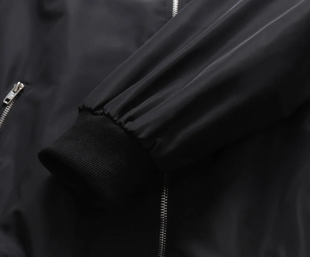 【BALENCIAGA  公式旗艦店】バレンシアガ   ジャケット着 好評に付き再入荷！241111