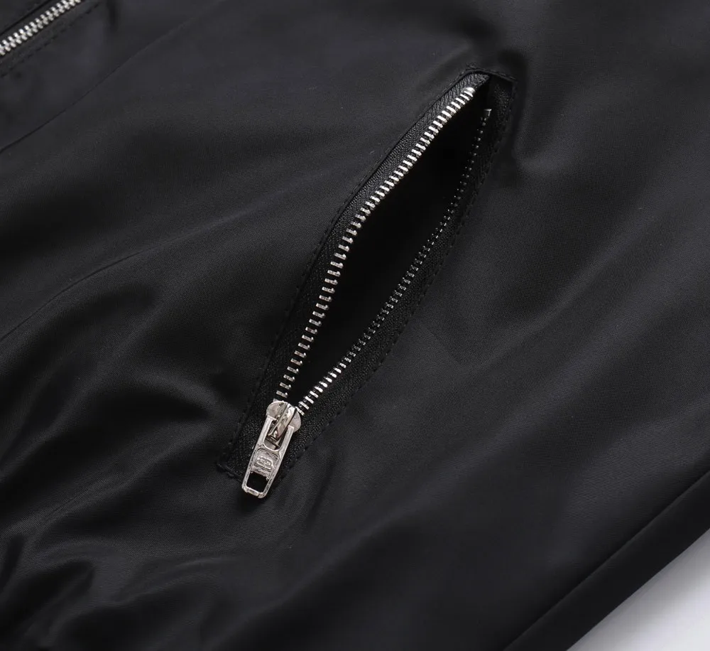 【BALENCIAGA  公式旗艦店】バレンシアガ   ジャケット着 好評に付き再入荷！241111