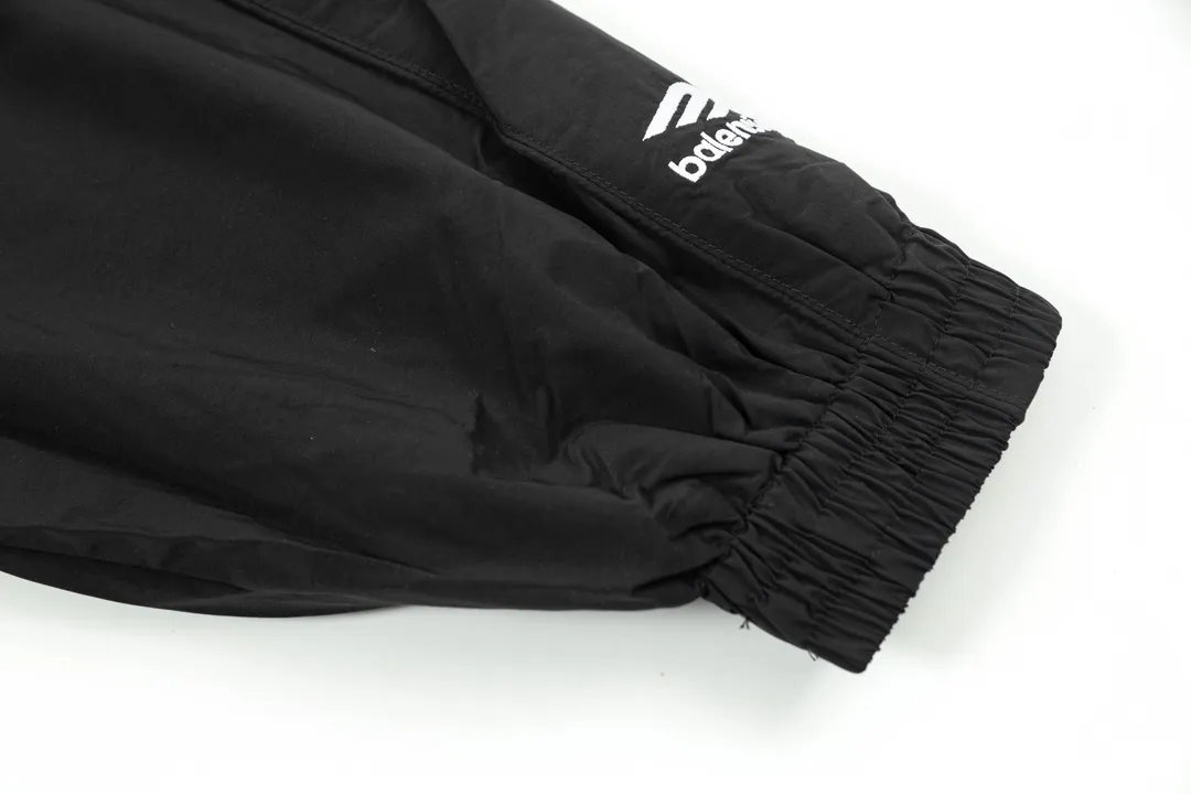 【BALENCIAGA】バレンシアガ  ジャケット着  ご好評に付き再入荷！240924