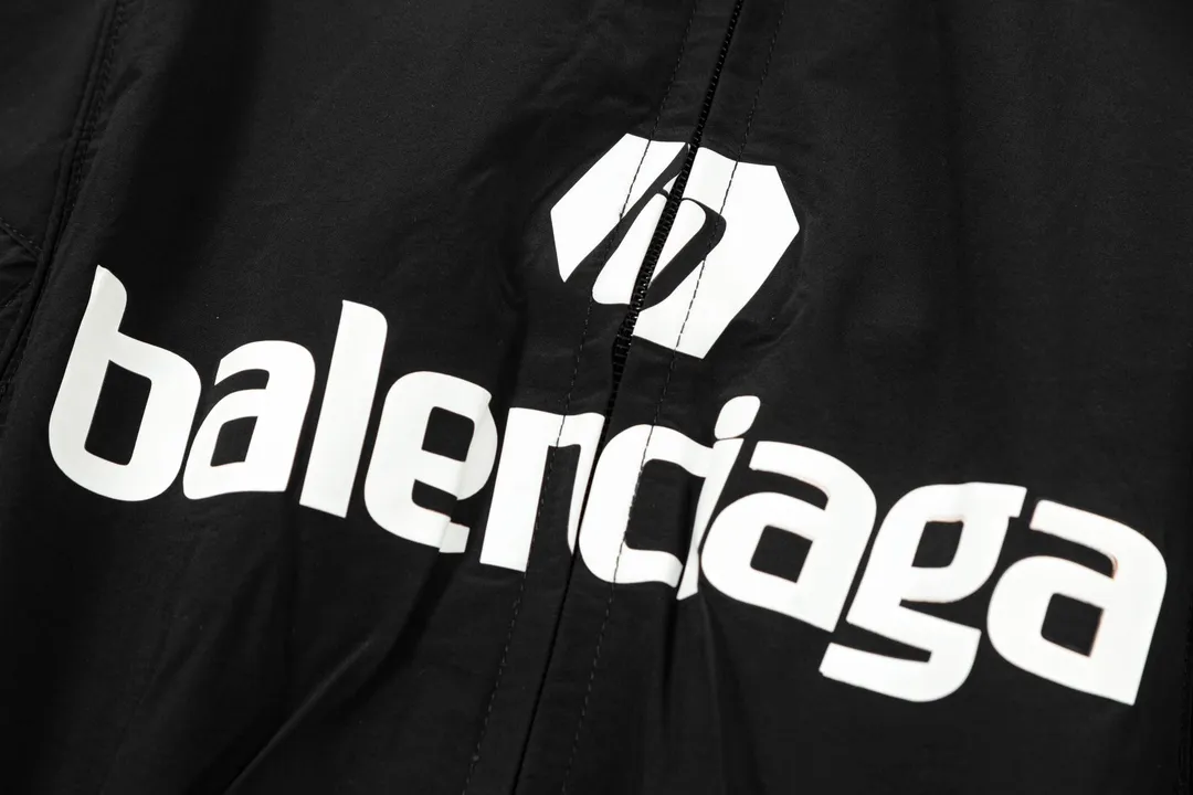 【BALENCIAGA】バレンシアガ  ジャケット着  ご好評に付き再入荷！240924