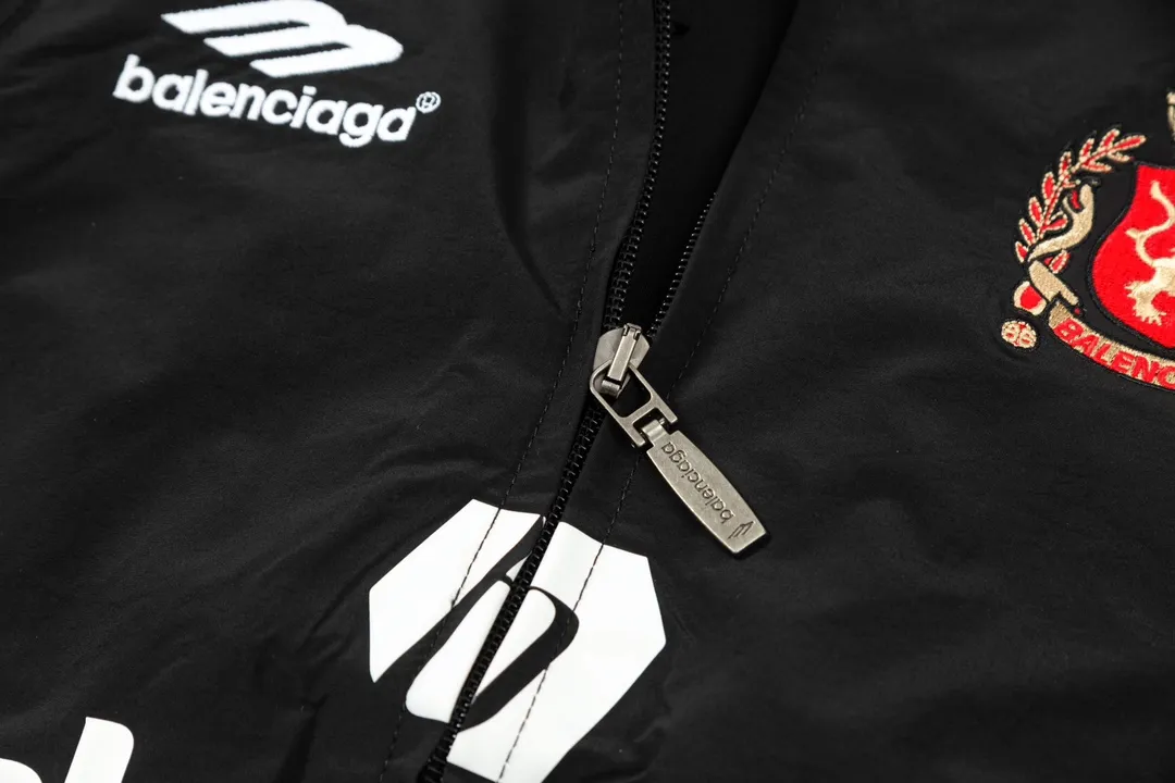 【BALENCIAGA】バレンシアガ  ジャケット着  ご好評に付き再入荷！240924