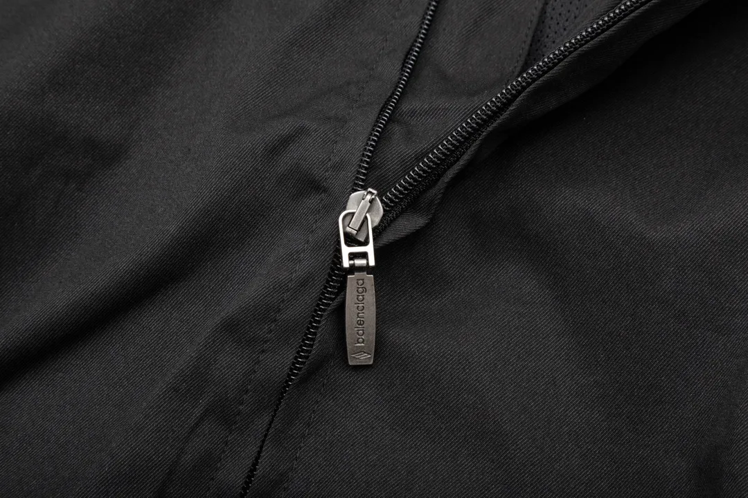 【BALENCIAGA】バレンシアガ  ジャケット着  ご好評に付き再入荷！240924