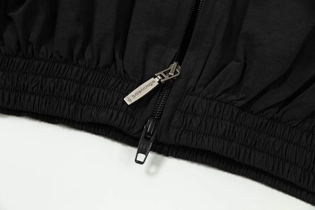 【BALENCIAGA】バレンシアガ  ジャケット着  ご好評に付き再入荷！240924